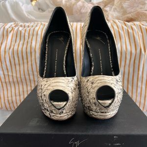 Giuseppe Metallic Python Pump